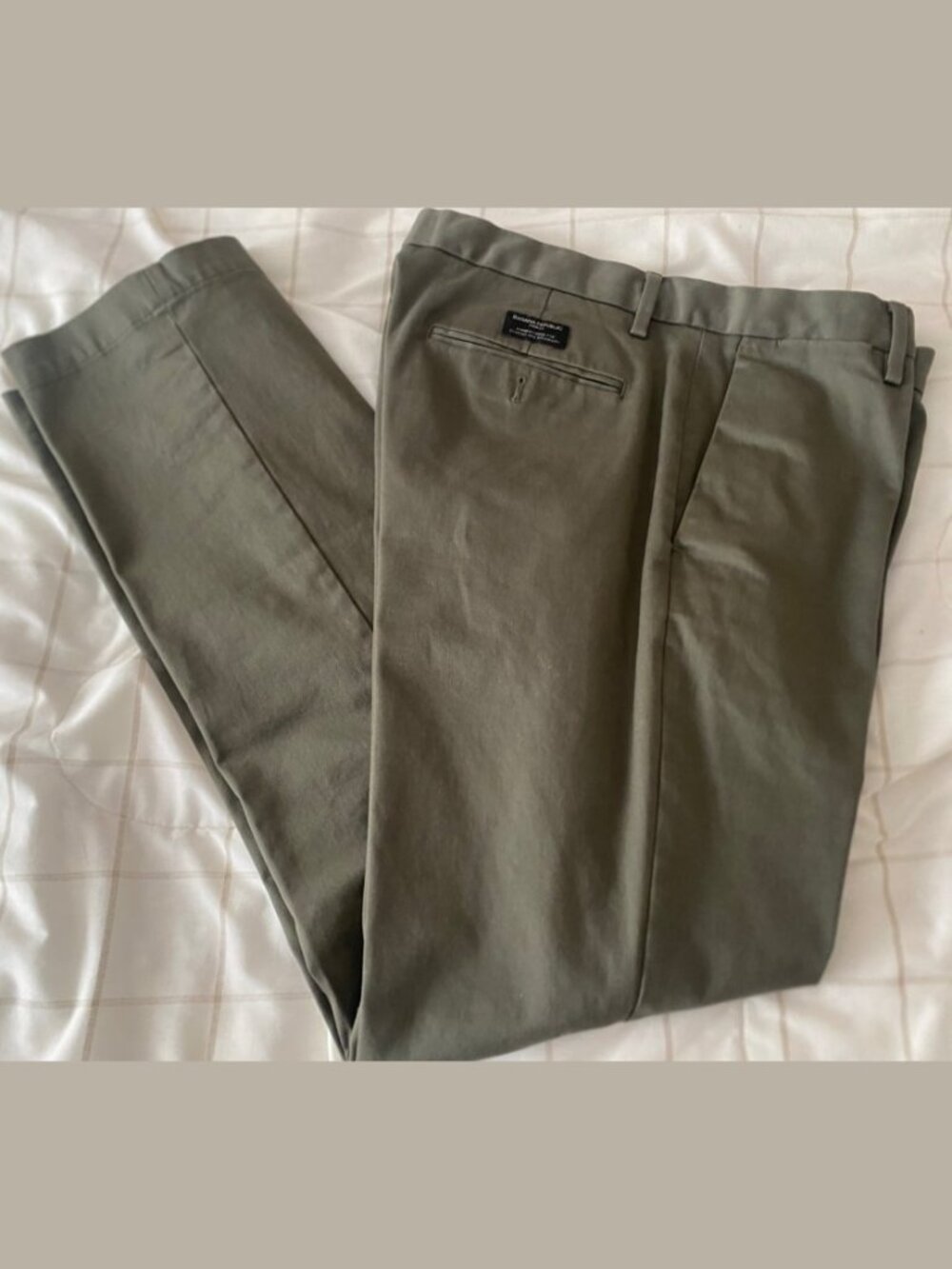 Banana republic - Mens Green chino pants 34x31